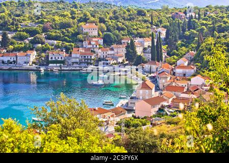 Korcula. Idyllisches Küstendorf Racisce auf Korcula Insel Luftbild Stockfoto