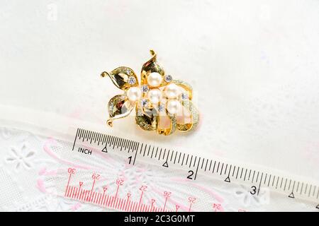 Cubic Zirkonia Edelsteine, ovale Form, verschiedene Farbe Edelsteine Stockfoto