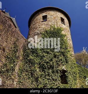 Stadtmauer und Engelsturm, Olpe, Sauerland, Nordrhein-Westfalen. Deutschland, Europa Stockfoto