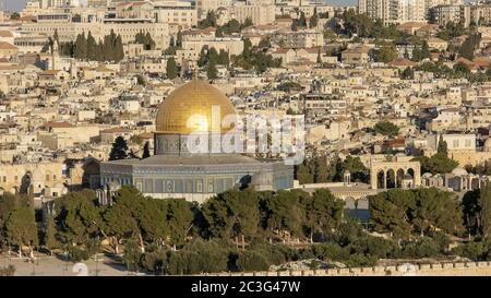 Nahaufnahme der Kuppel des Felsens von den Oliven des Mt in jerusalem Stockfoto