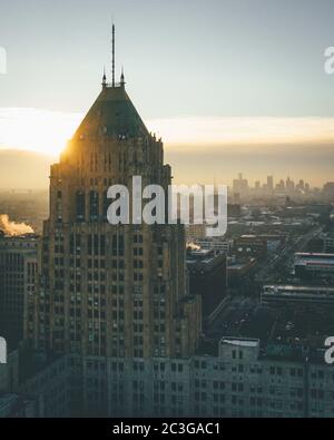 DETROIT, MI, VEREINIGTE STAATEN - 22. Mai 2020: Eines der wahren Juwelen der Stadt Detroit. Das Fisher Building. Stockfoto