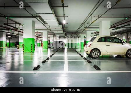 Tiefgarage Stockfoto