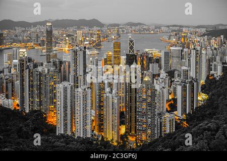 Wolkenkratzer von Hongkong, die vom Victoria Peak aus sichtbar sind Stockfoto