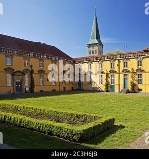 Schlossgarten mit Schloss Osnabrück, heute Universität, Osnabrück, Niedersachsen, Deutschland, Europa Stockfoto