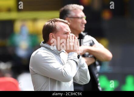 Leicester City Manager Brendan Rodgers (links) und Watford-Manager Nigel Pearson auf der Touchline während des Premier League-Spiels in der Vicarage Road, London. Stockfoto