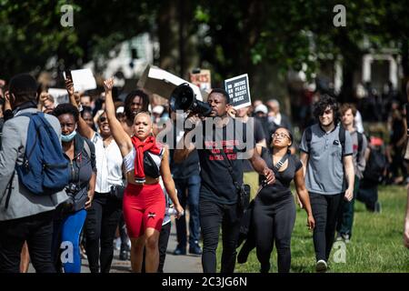London, Großbritannien. Juni 2020. Ein friedlicher Protest der Black Lives Matter findet im Hyde Park in London statt. Quelle: Carol Moir/ Alamy Stockfoto