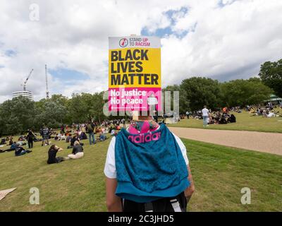 London. GROSSBRITANNIEN. Juni. Black Lives Matter Aktivist in Speakers Corner, Hyde Park. Stockfoto