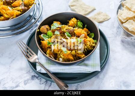 Lamm und Aprikose Biryani mit Süßkartoffeln Stockfoto