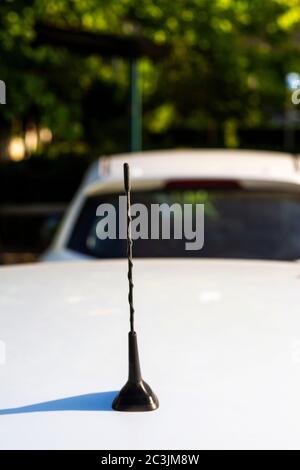 Autoantenne schwarz und verdreht Stockfoto