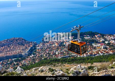 Seilbahn zur Altstadt von Dubrovnik in Kroatien Stockfoto