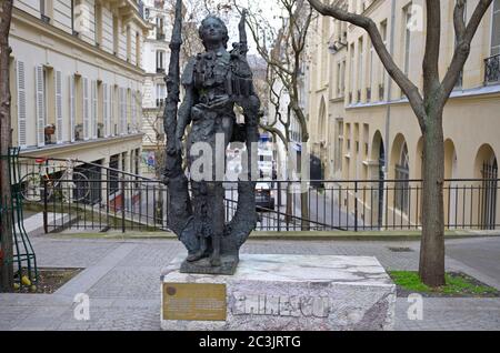 Eine Statue des rumänischen Dichters Mihai Eminescu, Paris Fr. Stockfoto