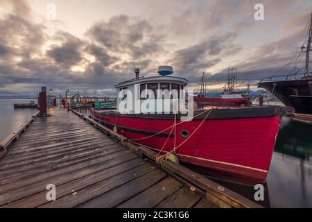 Das Boot dockte am Hafen von Comox auf Vancouver Island, British Columbia, Kanada an. Stockfoto