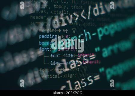 Nahaufnahme Entwicklung von Programmier- und Codierungstechnologien. Entwickler arbeiten an Websites Codes im Büro. Stockfoto