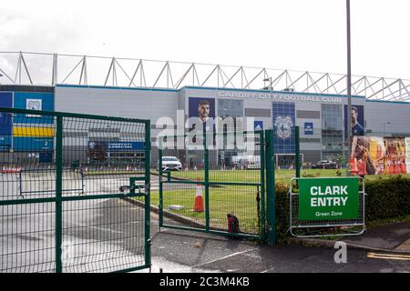 Cardiff, Wales, Großbritannien. Juni 2020. Ein allgemeiner Blick auf das Cardiff City Stadium vor Cardiff City gegen Leeds United in der SkyBet Championship am 21. Juni 2020. Quelle: Lewis Mitchell/Alamy Live News Stockfoto