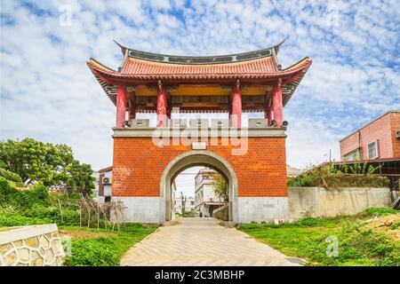 Westtor der alten stadt kinmen in taiwan. Die Übersetzung des chinesischen Textes ist 'Westtor' Stockfoto