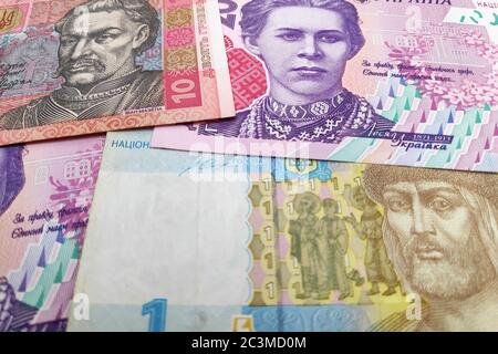 Stapel der ukrainischen Griwna Banknoten als Hintergrund. Stockfoto