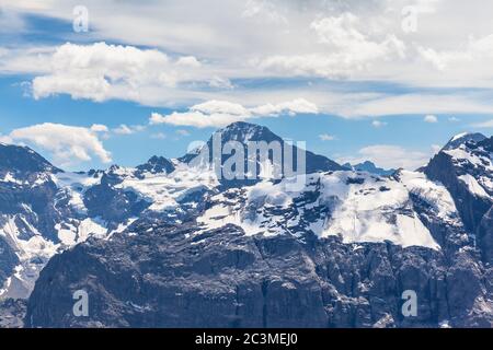 Herrliche Aussicht auf Breithorn von der Aussichtsplattform auf dem Schilthorn auf dem Berner Oberland, Kanton Bern, Schweiz Stockfoto