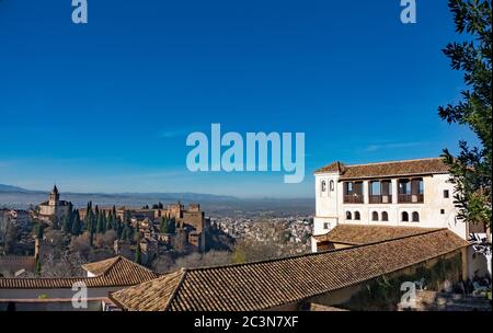 Blick von Granada, Spanien. Alhambra Königspalast. Stockfoto