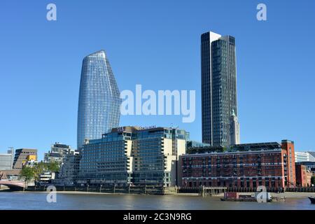 Thames Southbank, Sea Containers House, One Blackfriars, Oxo Tower Wharf, Southbank Tower, London, Großbritannien Stockfoto