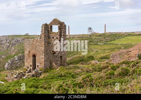 Botallack war eine U-Boot-Mine mit Tunneln unter dem Meer, stellenweise für eine halbe Meile. Über die aufgezeichnete Lebensdauer produzierte die Mine um 14 Stockfoto