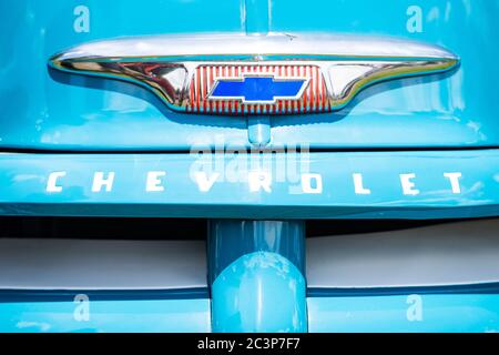 Medien, PA/USA. Rund hundert Oldtimer und antike Fahrzeuge wurden für die Linvilla Orchards Antique Car Show ausgestellt, mit Fahrzeugen, die vom Historical Car Cub of Pennsylvania beurteilt wurden. Juni 21 2020. Quelle: Christopher Evens Stockfoto