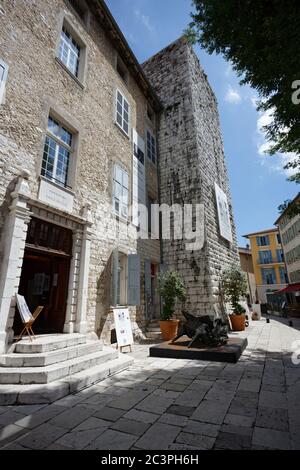 Die Fassade der Fondation Émile Hugues in Vence (Nizza), Frankreich. Stockfoto