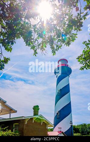 Der St. Augustine Leuchtturm wird dargestellt, Sept. 6, 2019, in St. Augustine, Florida. Der Leuchtturm, erbaut im Jahre 1874, ist immer noch in Betrieb. Stockfoto