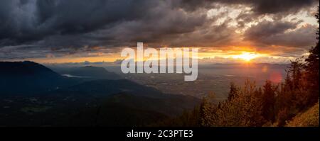 Wunderschöne Panoramaaussicht auf Fraser Valley Stockfoto