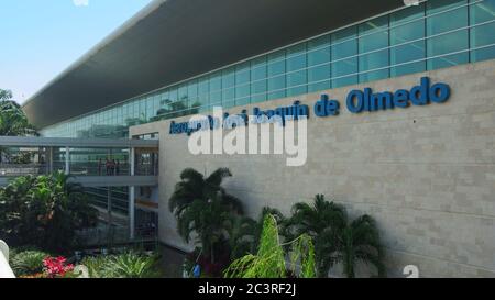 Guayaquil, Guayas / Ecuador - 4. September 2016: Außenansicht des modernen Flughafens Jose Joaquin de Olmedo in der Stadt Guayaquil Stockfoto