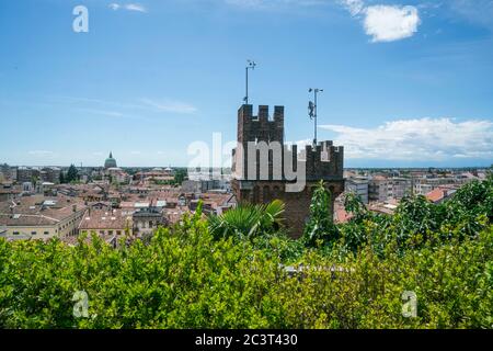 Panoramablick auf die Stadt vom Schlossberg Stockfoto