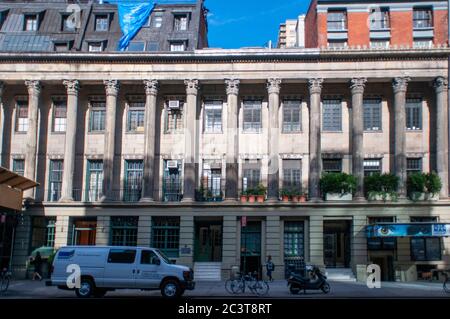 The Public Theatre, 435 Lafayette Street, New York, NY. Außenansicht eines Off-broadway-Theaters im East Village-Viertel von Manhattan Stockfoto