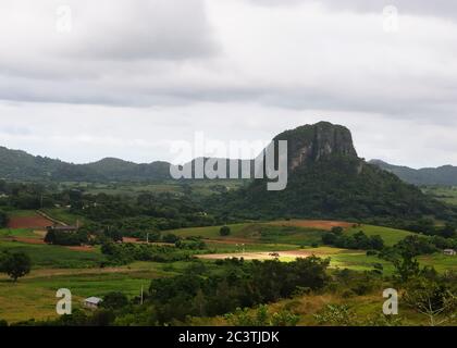 Blick auf das Tabaktal Viniales in Kuba Stockfoto