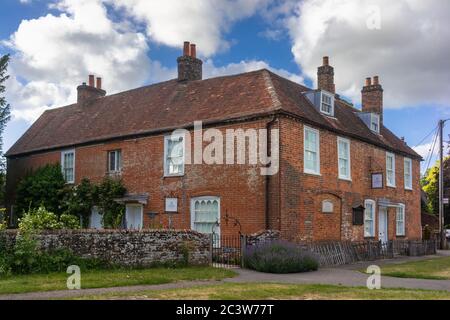 Jane Austen’s House - ein denkmalgeschütztes Gebäude, in dem Jane Austen den größten Teil ihres Lebens lebte, im malerischen Dorf Chawton, England, Großbritannien Stockfoto