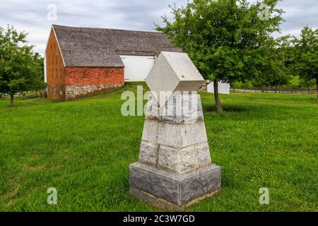 Gettysburg, PA, USA - 20. Juni 2018: Der General Daniel Sickles Marker, der zeigt, wo er am zweiten Kampftag auf dem Schlachtfeld verwundet wurde. Stockfoto