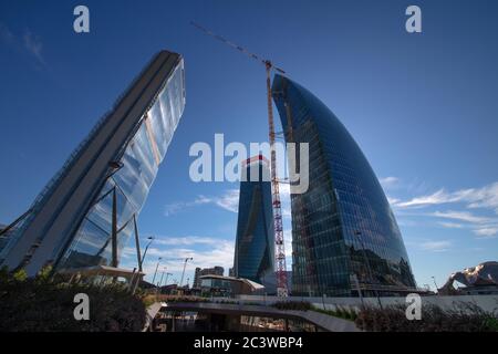 Ein schönes Foto der Wolkenkratzer von citylife bei Tag, Mailand, Italien Stockfoto