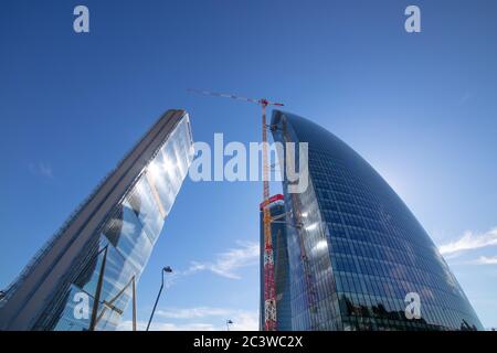 Ein schönes Foto der Wolkenkratzer von citylife bei Tag, Mailand, Italien Stockfoto