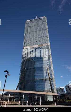 Ein schönes Foto der Wolkenkratzer von citylife bei Tag, Mailand, Italien Stockfoto