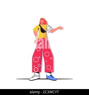 Junge Frau in lässigen trendigen Kleidung zeigt Hand auf etwas weibliche Cartoon-Charakter stehend Pose voller Länge isoliert Vektor-Illustration Stock Vektor
