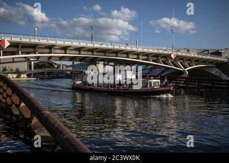 Marie-Elisabeth-Lüders-Haus im Regierungsviertel an der Spree, Berlin, Deutschland, Europa Stockfoto