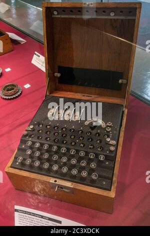 Eine spanische Civil war Enigma Maschine (K289) von 1936-1939 (ohne Steckbrett) auf dem Display in Bletchley Park, Bletchley, Buckinghamshire, UK. Stockfoto