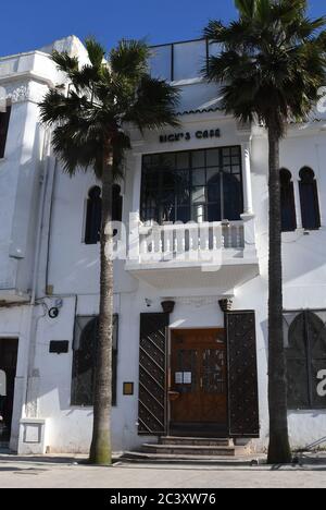 Casablanca, Marokko. März 2020. Rick's Cafe, ein Restaurant in Casablanca, Marokko, eröffnet 2004, als Touristenattraktion nach dem Vorbild der berühmten Stelle in dem Film "Casablanca". Gezeigt Mittwoch, 4. März 2020, ist es in einem "Riad" oder Grand Villa mit einem zentralen Innenhof, die im Jahr 1930 gebaut wurde. Kredit: Mark Hertzberg/ZUMA Wire/Alamy Live Nachrichten Stockfoto