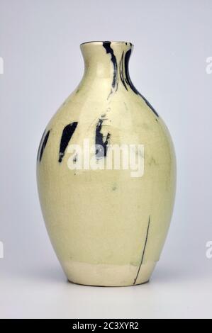 Japanische Edo-Periode (1603-1868) Tokkuri Sake Weinflasche. Stockfoto