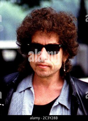 Bob Dylan, Rupert Everett und Fiona bei der Fotostelle Hearts of Fire in London 1987 Stockfoto