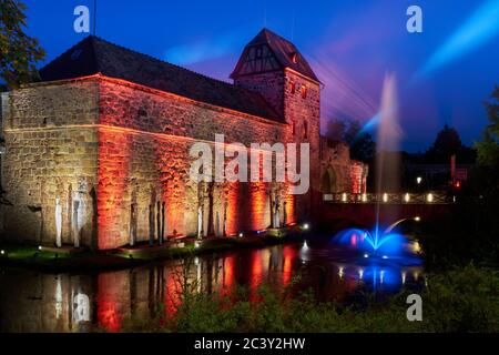 Das Schloss Bad Vilbel bei Nacht Stockfoto