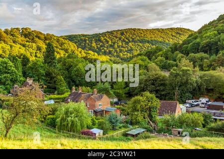 Blick hinunter in das Tal von Coalbrookdale und Ironbridge, Shropshire Stockfoto