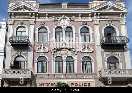 Klassische Architektur des 19. Jahrhunderts, Davit Aghmashenebeli Avenue, Tblisi, Georgia. Stockfoto