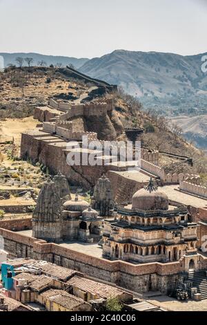 Kumbhalgarh Fort Wand ist Weltkulturerbe in der Nähe von Udaipur von Rajasthan Staat im westlichen Indien. Stockfoto