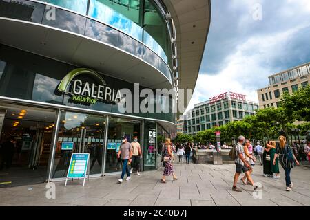 Galeria Kaufhof Kaufhof in Frankfurt am Main, Deutschland, an der Hauptwache, Einkaufsstraße Zeil. Stockfoto