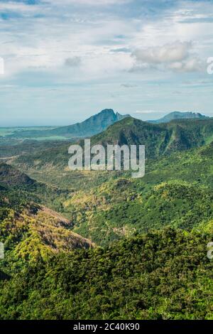 Luftaufnahme der Schluchten des Schwarzen Flusses Aussichtspunkt Mauritius. Stockfoto