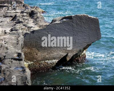 Felsküste des Kaspischen Meeres. Kasachstan. Mangistau. 05 September 2019 Jahr. Stockfoto
